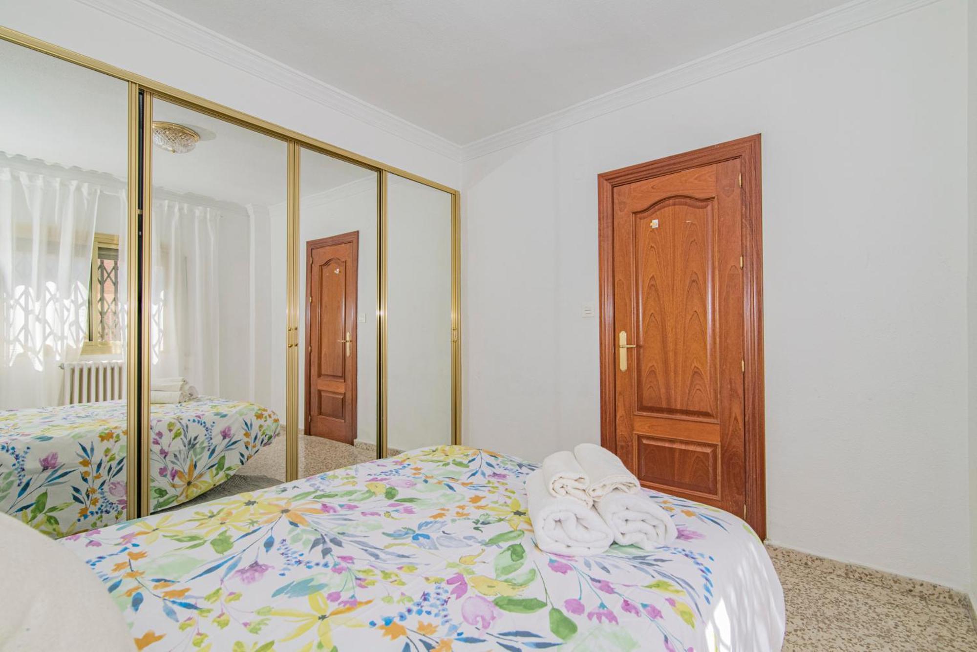 Apartamento Avenida Del Sur Retreat Con Terraza Granada Exterior foto
